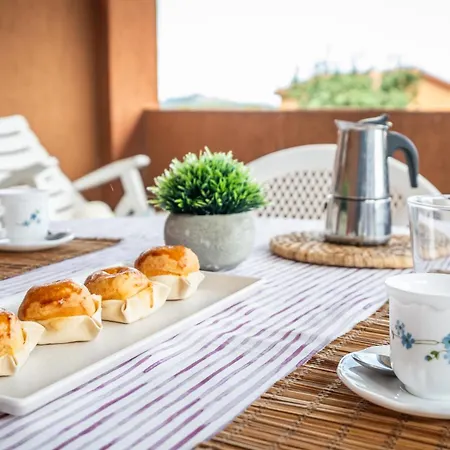 5 Minuti A Piedi Dal Mare- Con Veranda شقة مونتي ناي